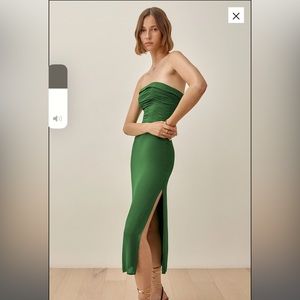 Reformation Kelly Green Lore Dress!